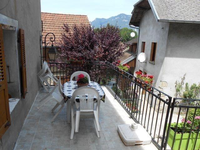 Gite Chez Charlot Chanaz Esterno foto